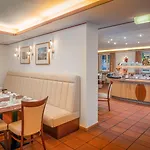 Hotel Passauer Wolf 4*
