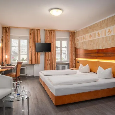 파사우어 볼프 호텔